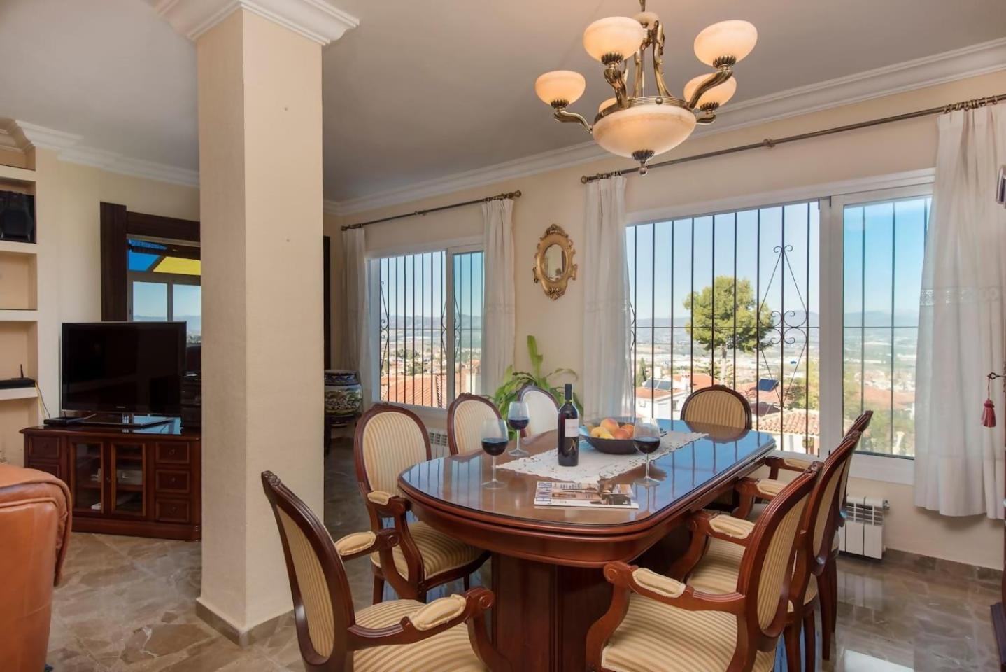 Villa Peralta, Heated And Private Pool ,near And Golf ! *